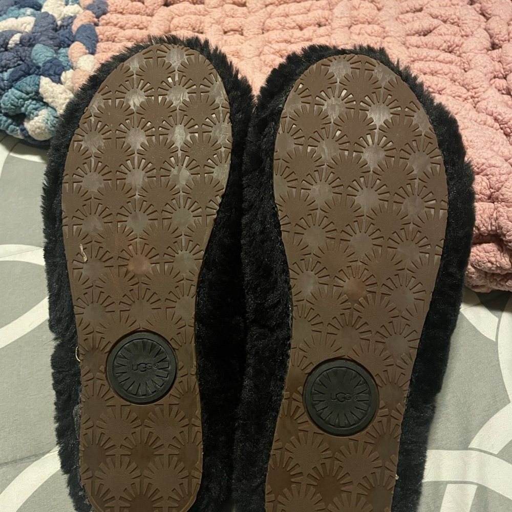 UGG slides, color black side 8
